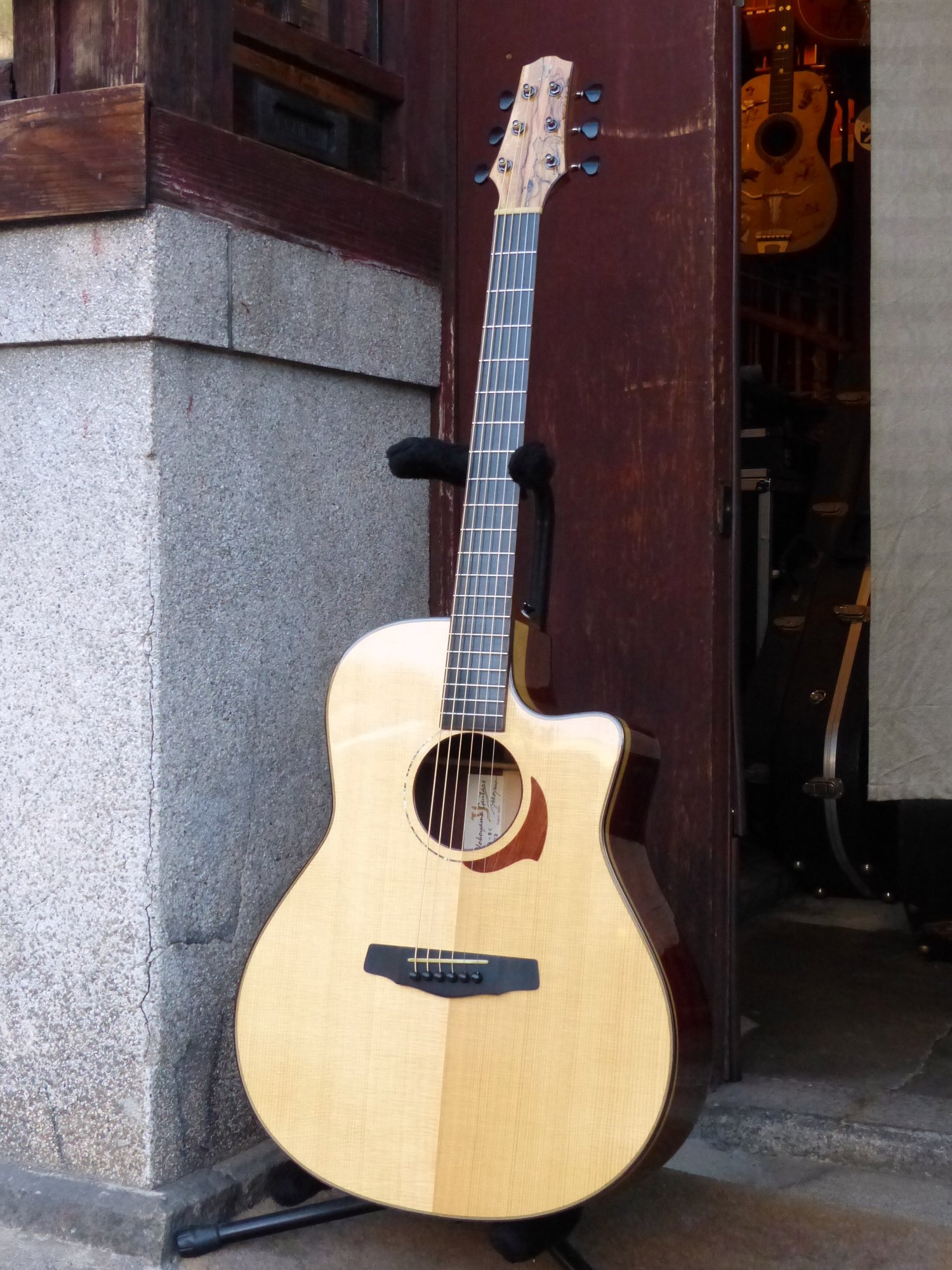 Yokoyama Guitars '10 AR-WC #303 – 京町家のギターショップ ライトニン