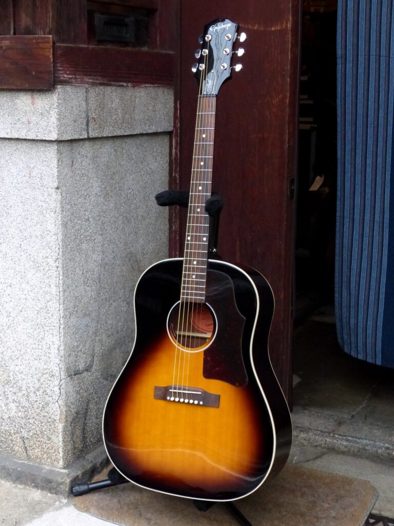 □ Stock List － Acoustic – 京町家のギターショップ ライトニン